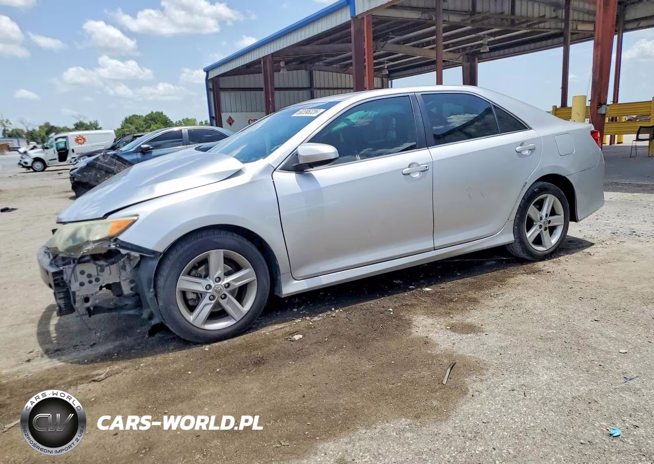 2013 Toyota Camry Se – zdjęcie 1 z 13
