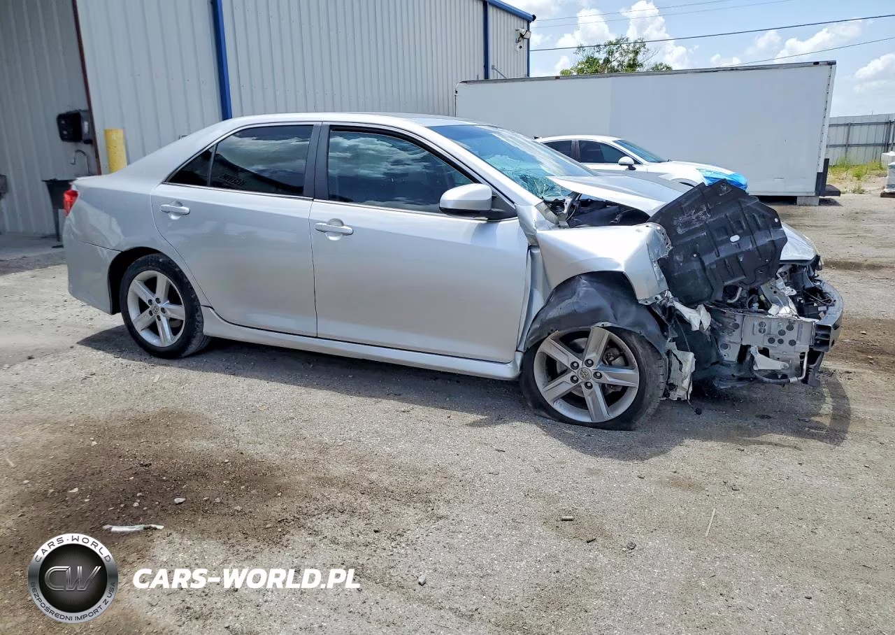 2013 Toyota Camry Se VIN:4T1BF1FK9DU267346 - 4