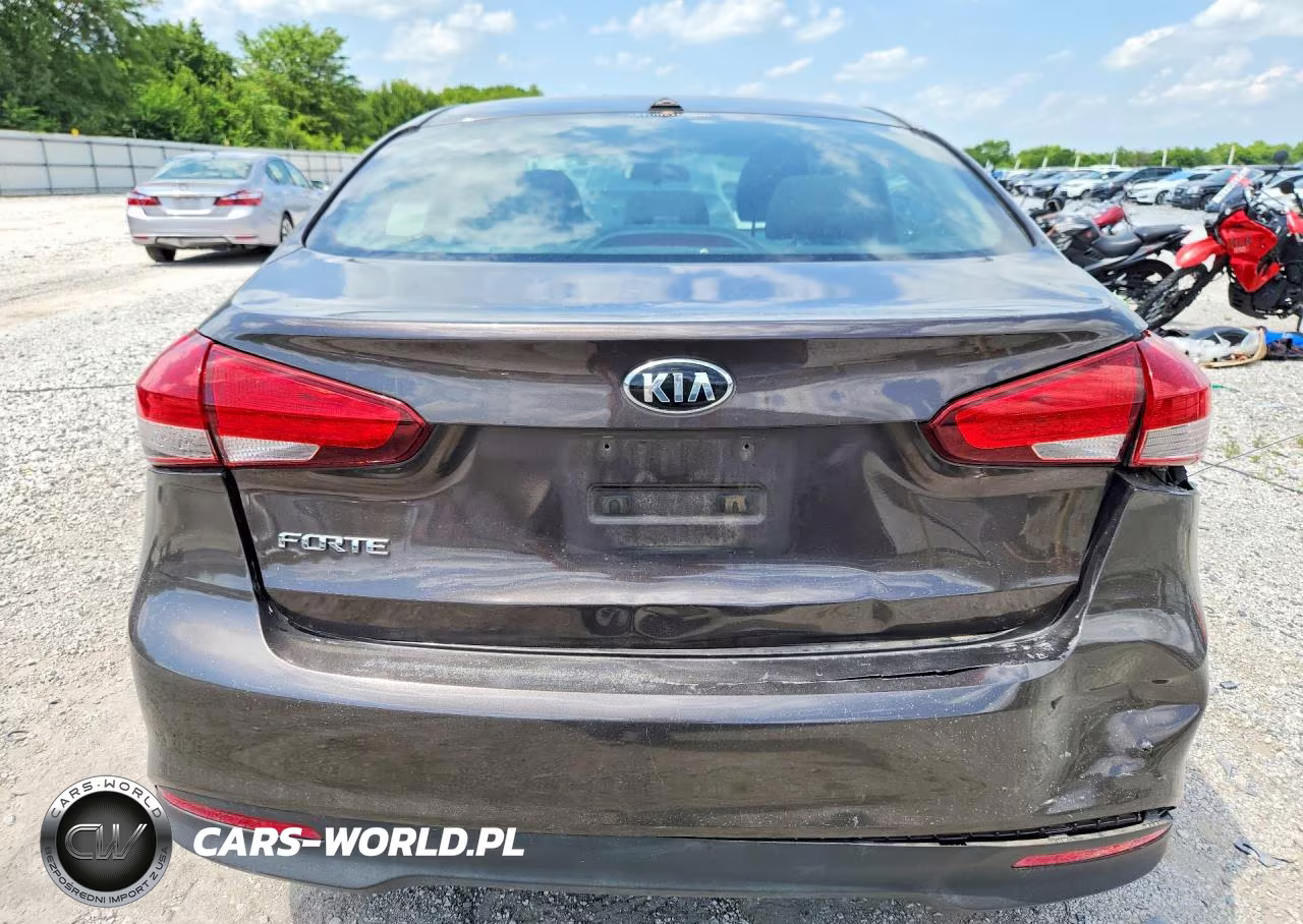 2018 Kia Forte Lx VIN:3KPFK4A7XJE170480 - 6