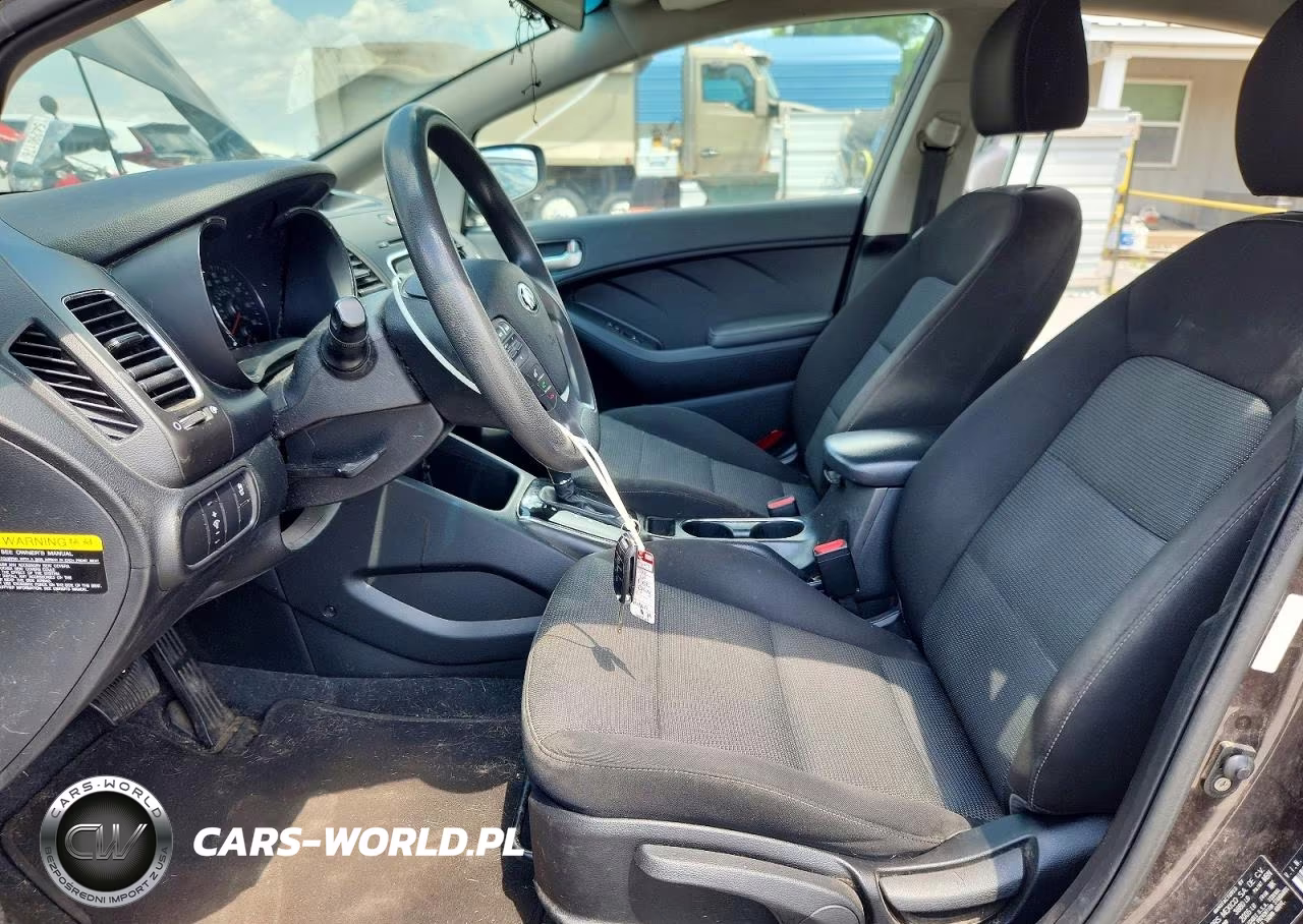 2018 Kia Forte Lx VIN:3KPFK4A7XJE170480 - 7