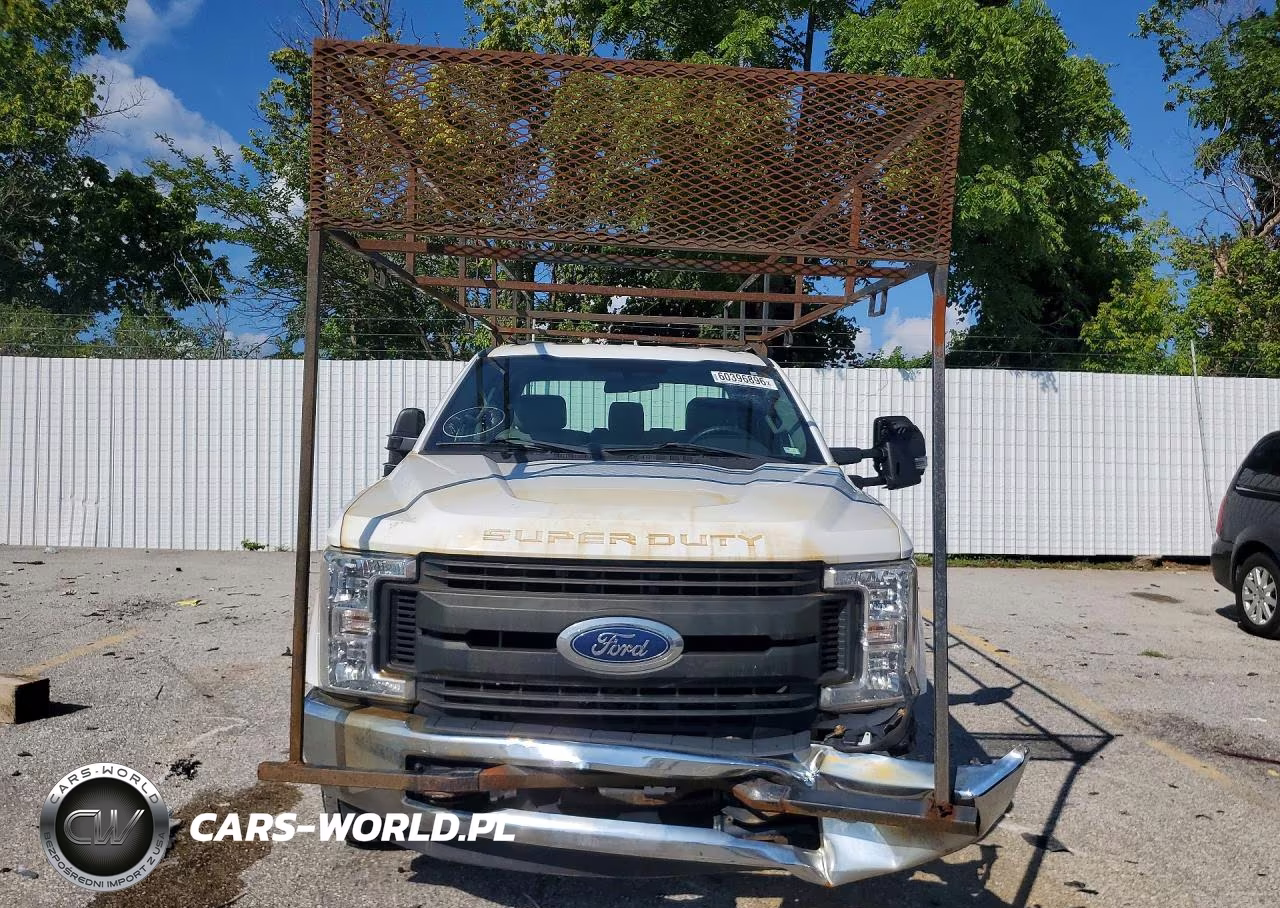 2017 Ford F350 Super Duty VIN:1FT8X3A62HED31759 - 5