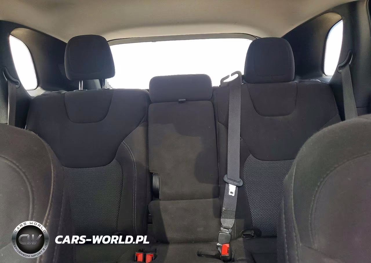2020 Jeep Cherokee Latitude VIN:1C4PJLCB8LD522155 - 10