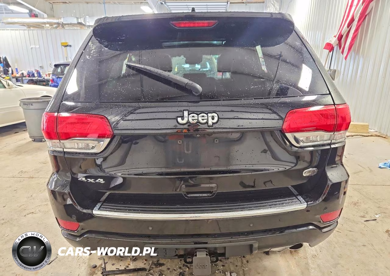 2018 Jeep Grand Cherokee Overland VIN:1C4RJFCG3JC221043 - 6