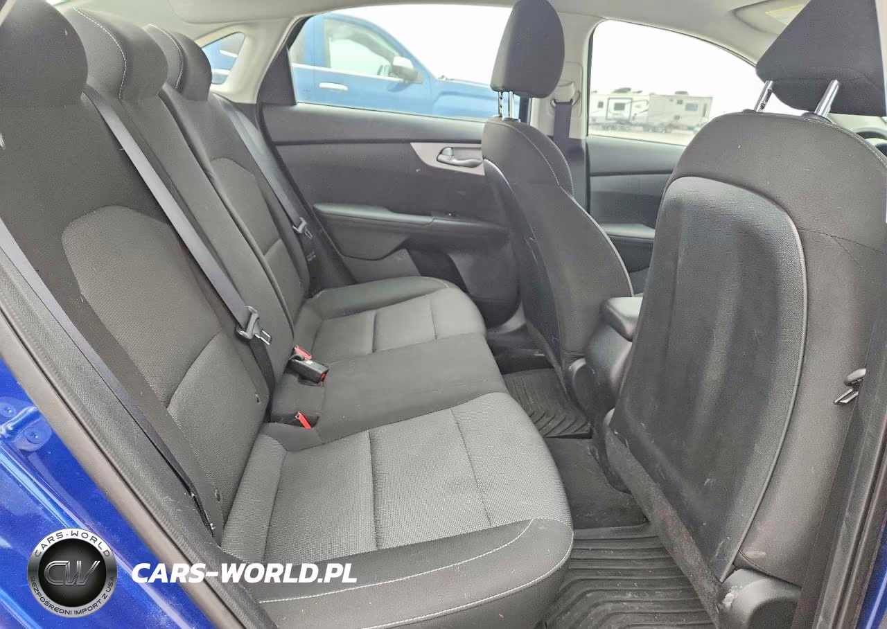 2024 Kia Forte Lxs VIN:3KPF24AD1RE713913 - 10