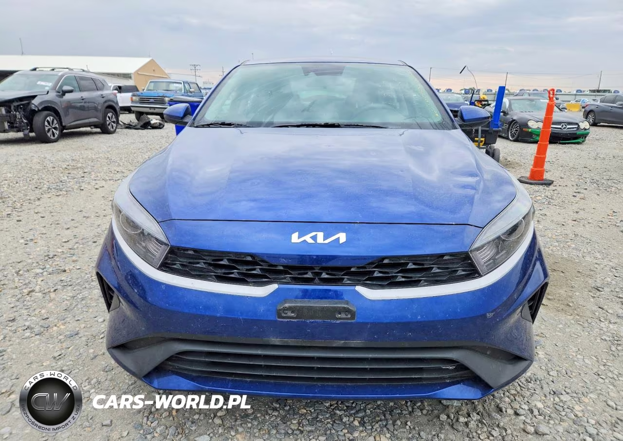 2024 Kia Forte Lxs VIN:3KPF24AD1RE713913 - 5