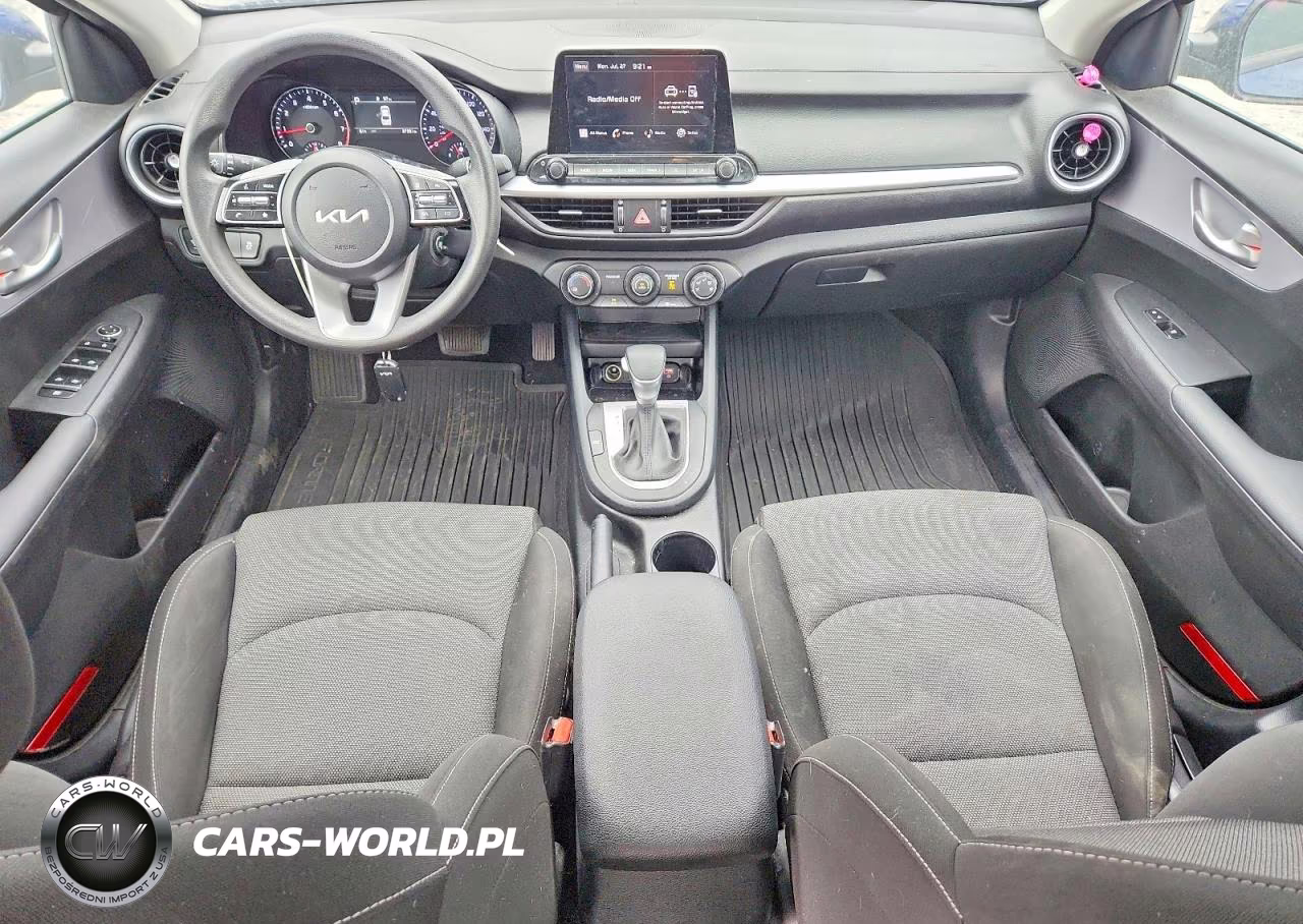 2024 Kia Forte Lxs VIN:3KPF24AD1RE713913 - 8