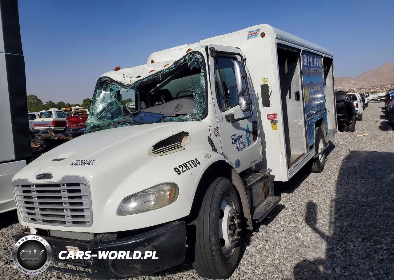 2013 Freightliner Business Class M2 Delivery Truck