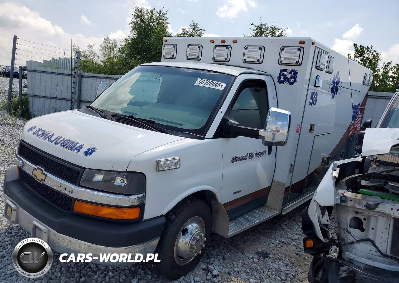 2014 Chevrolet Express G3 - Ambulance – zdjęcie 1 z 12