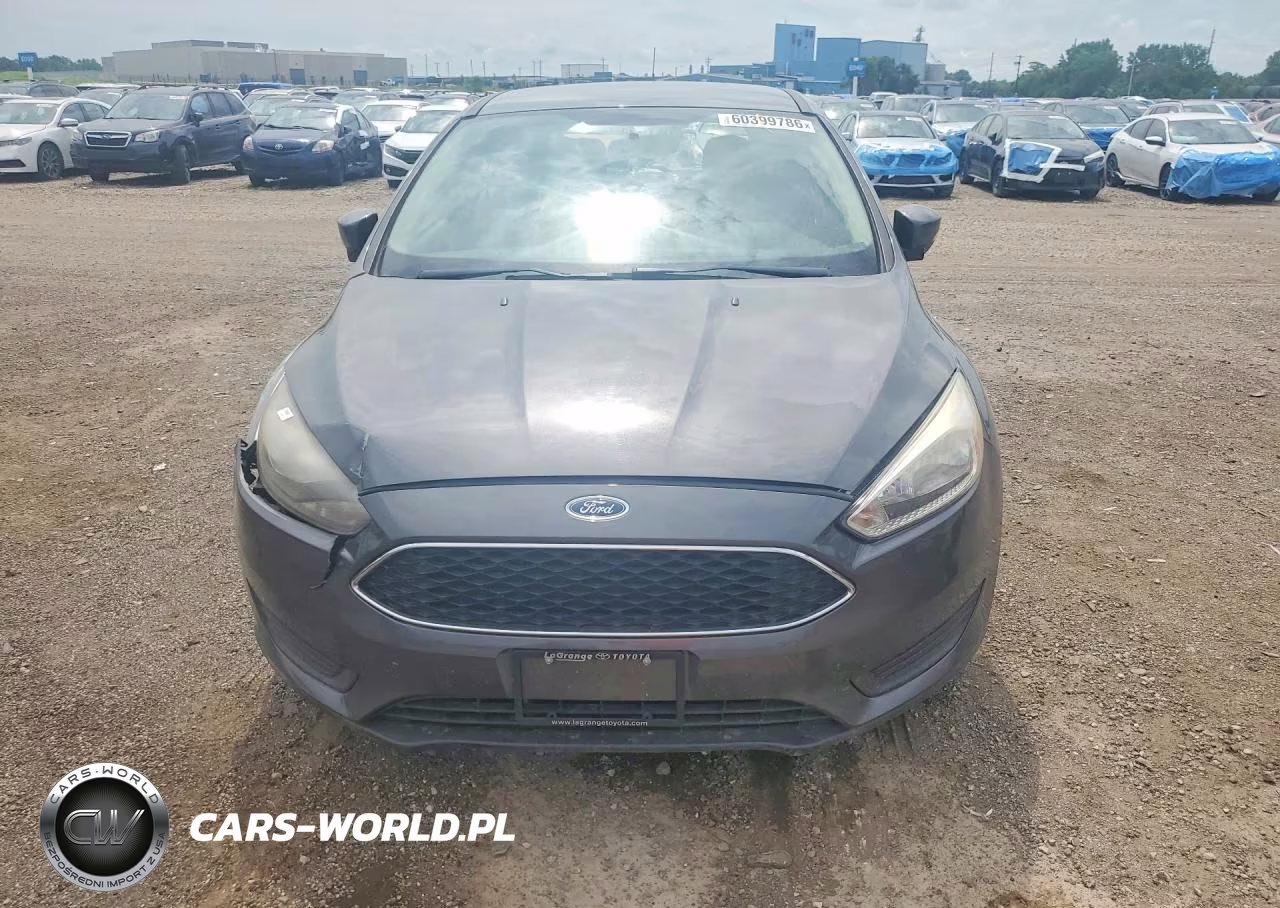 2017 Ford Focus Se VIN:1FADP3K28HL314508 - 5