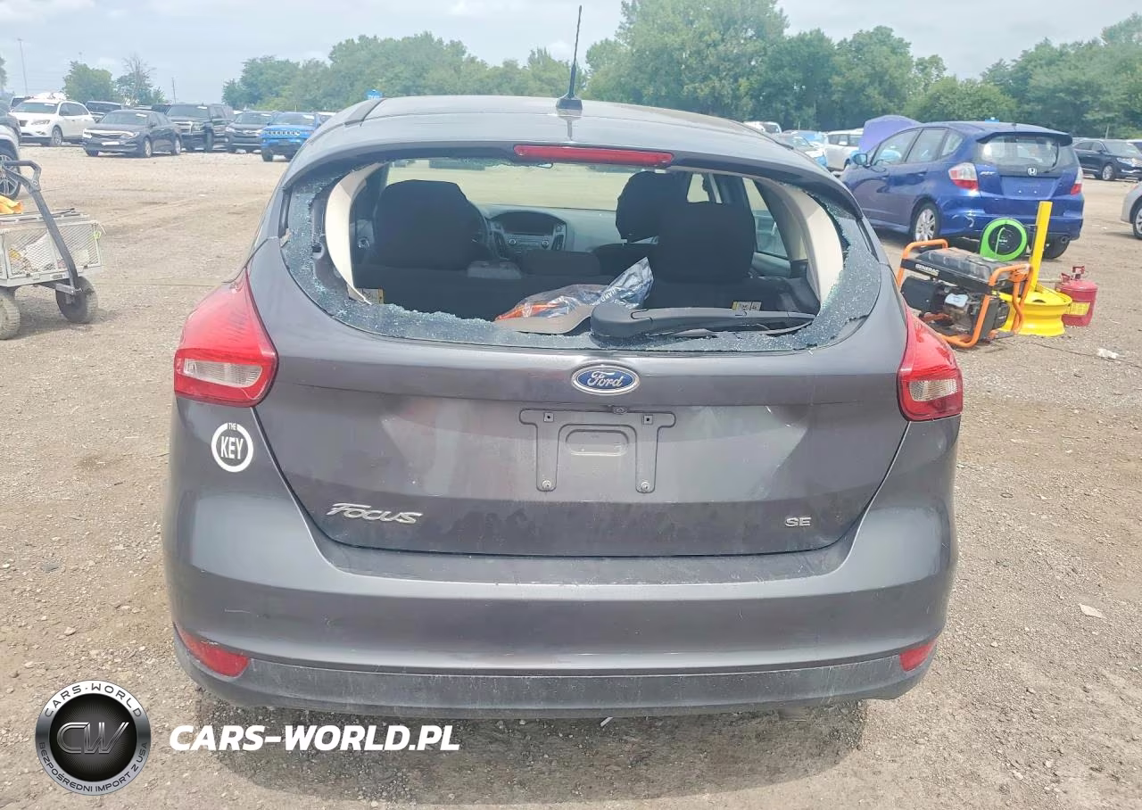 2017 Ford Focus Se VIN:1FADP3K28HL314508 - 6