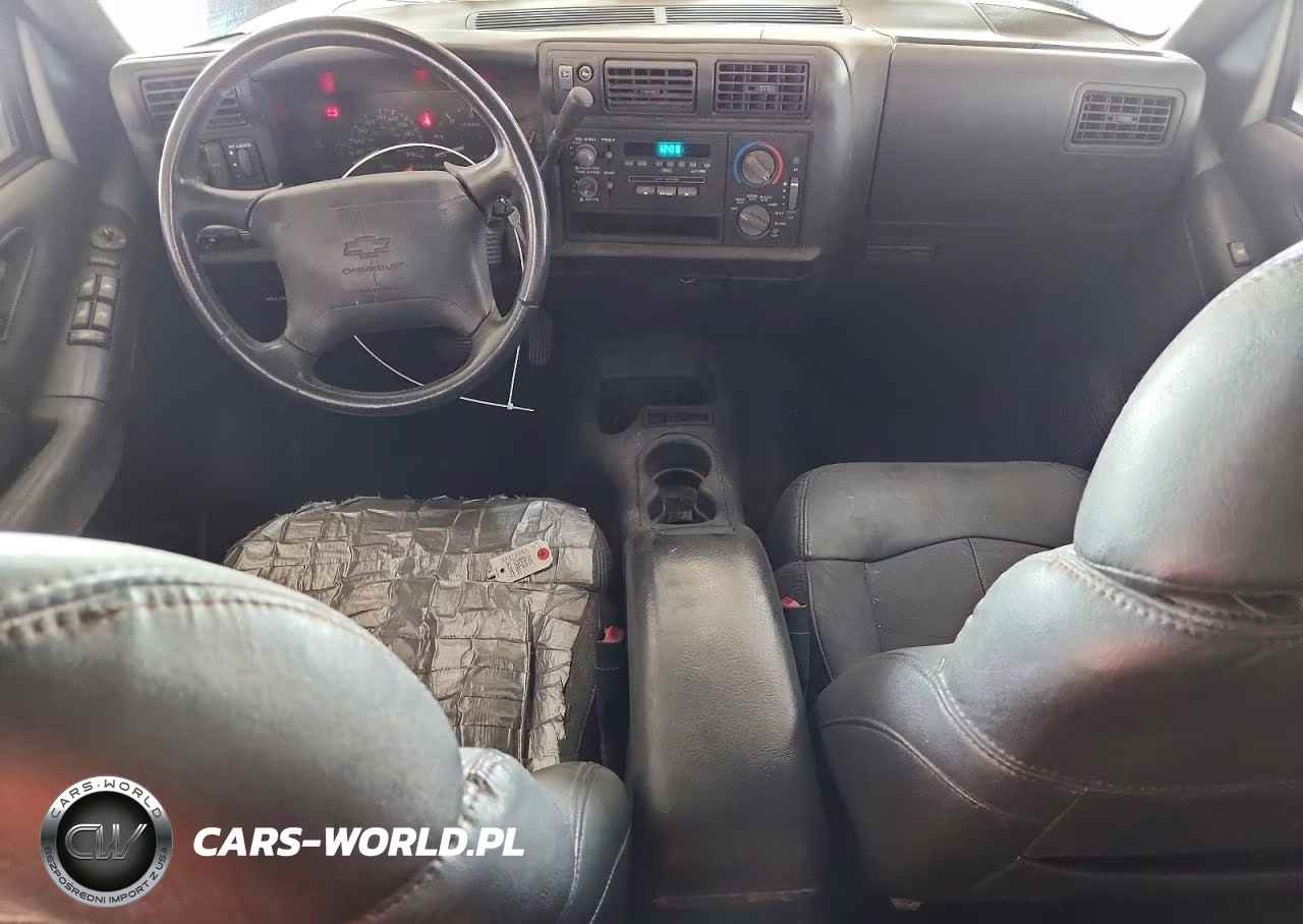 1995 Chevrolet Blazer VIN:1GNDT13W3S2253973 - 8