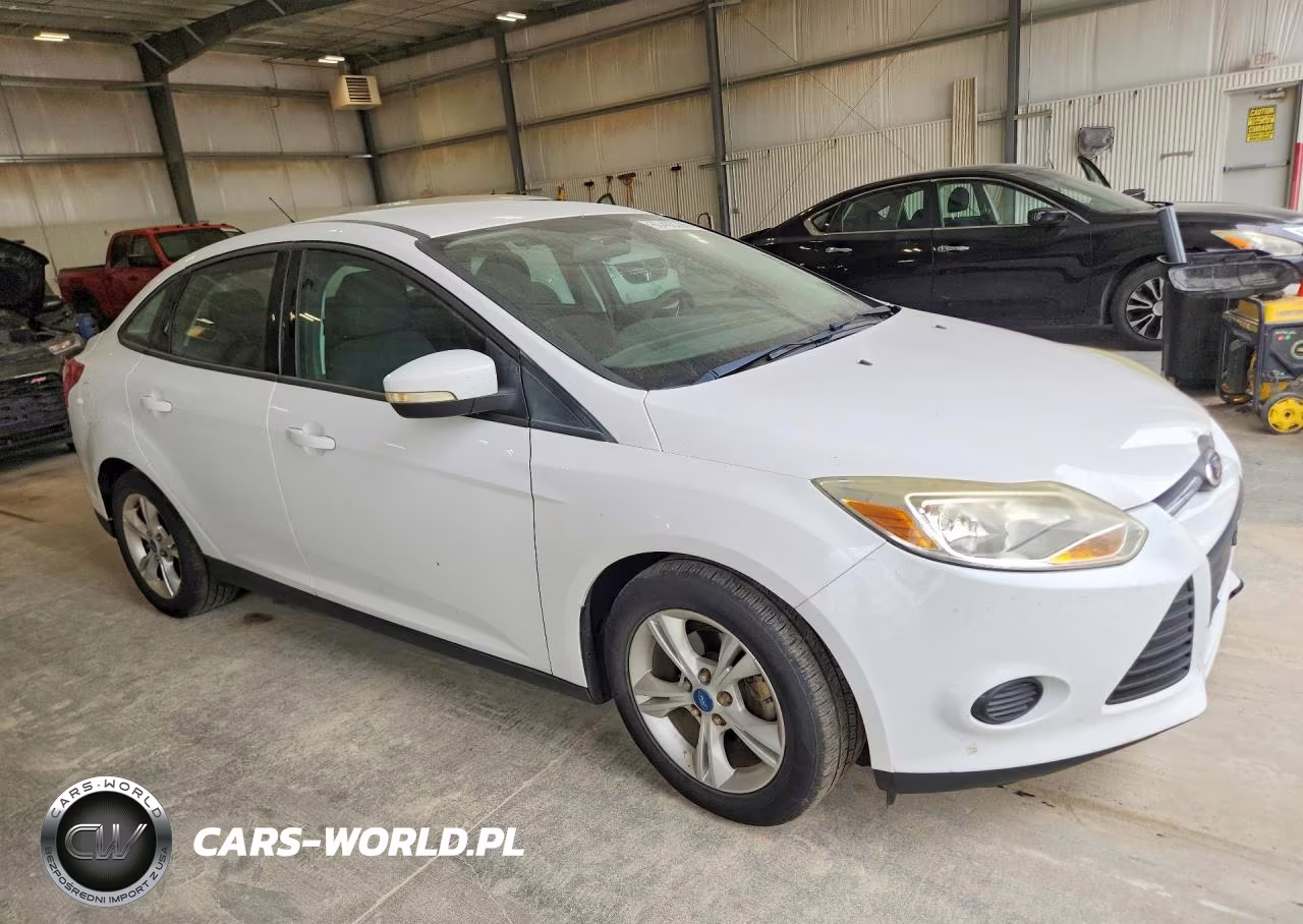 2013 Ford Focus Se VIN:1FADP3F24DL195957 - 4