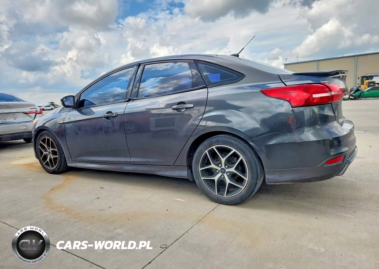 2016 FORD FOCUS SE VIN:1FADP3F21GL219300 - 2