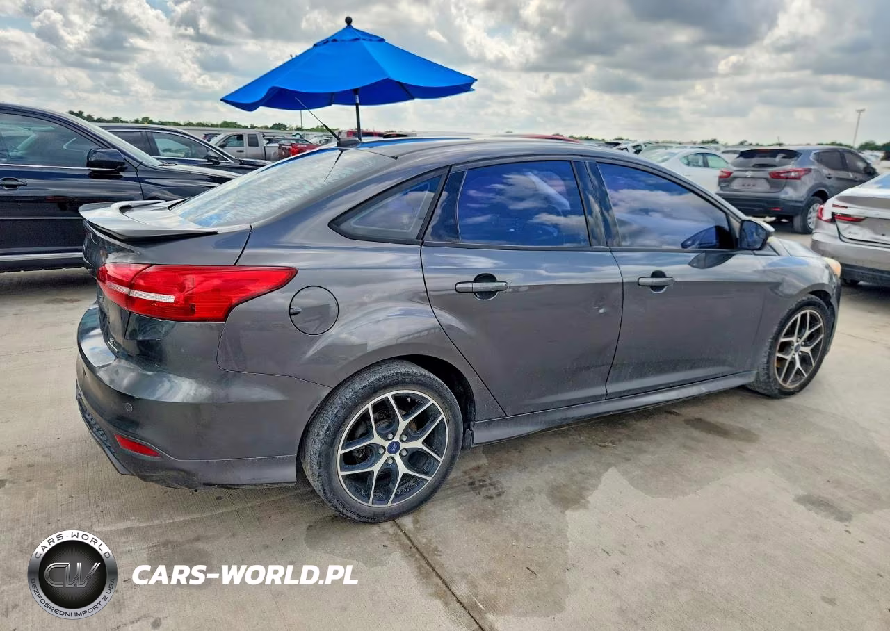 2016 FORD FOCUS SE VIN:1FADP3F21GL219300 - 3