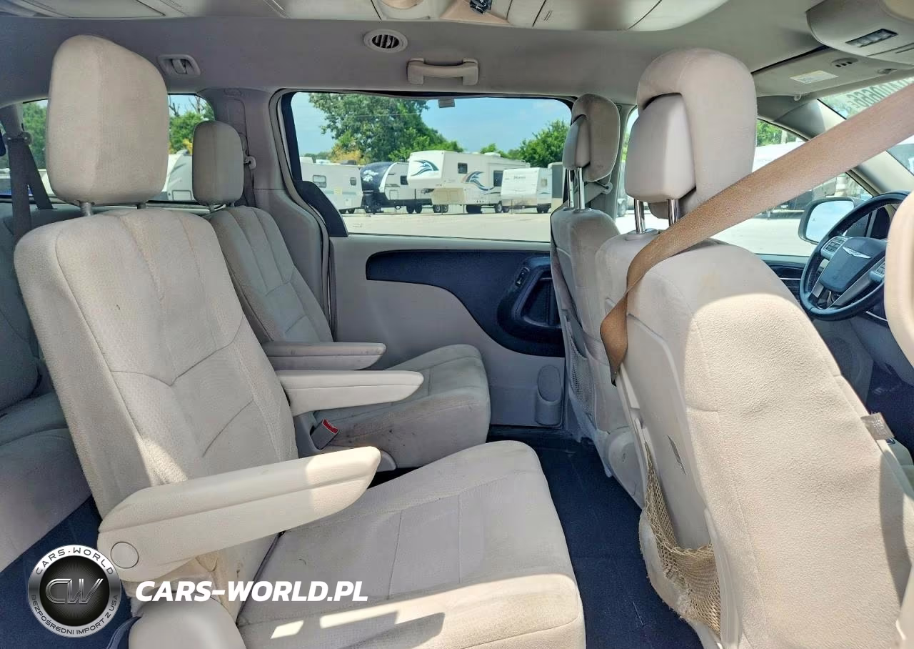 2012 Chrysler Town & Country Touring VIN:2C4RC1BG5CR151831 - 11