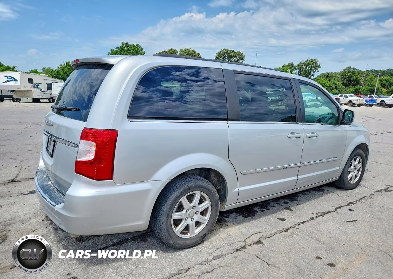 2012 Chrysler Town & Country Touring VIN:2C4RC1BG5CR151831 - 3