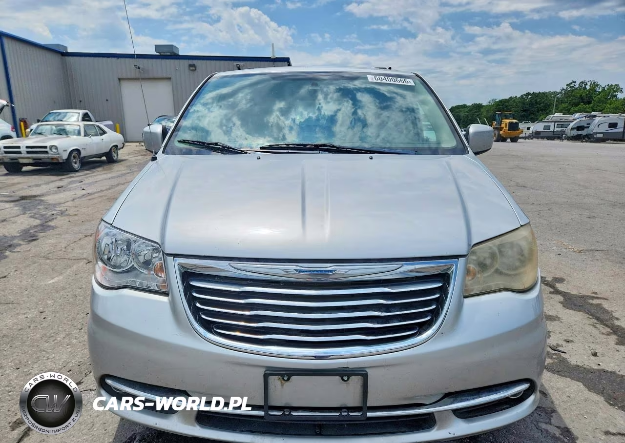2012 Chrysler Town & Country Touring VIN:2C4RC1BG5CR151831 - 5