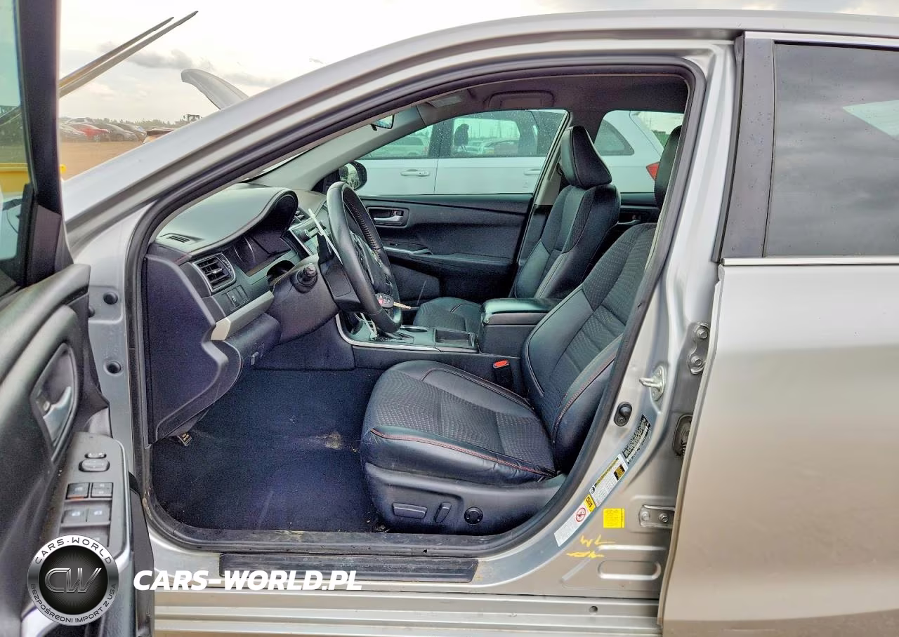2015 Toyota Camry Se VIN:4T1BF1FK4FU977743 - 12