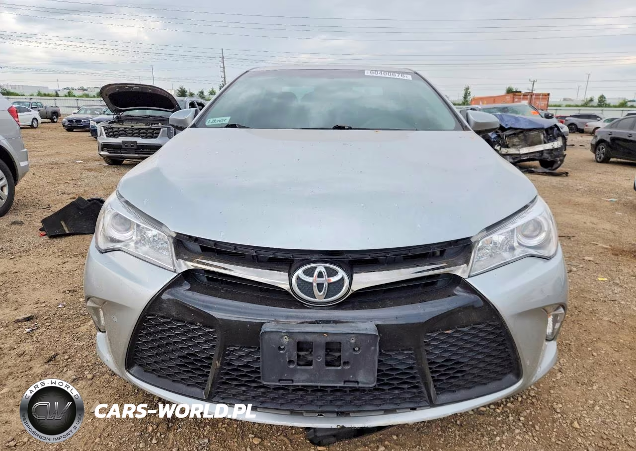 2015 Toyota Camry Se VIN:4T1BF1FK4FU977743 - 5