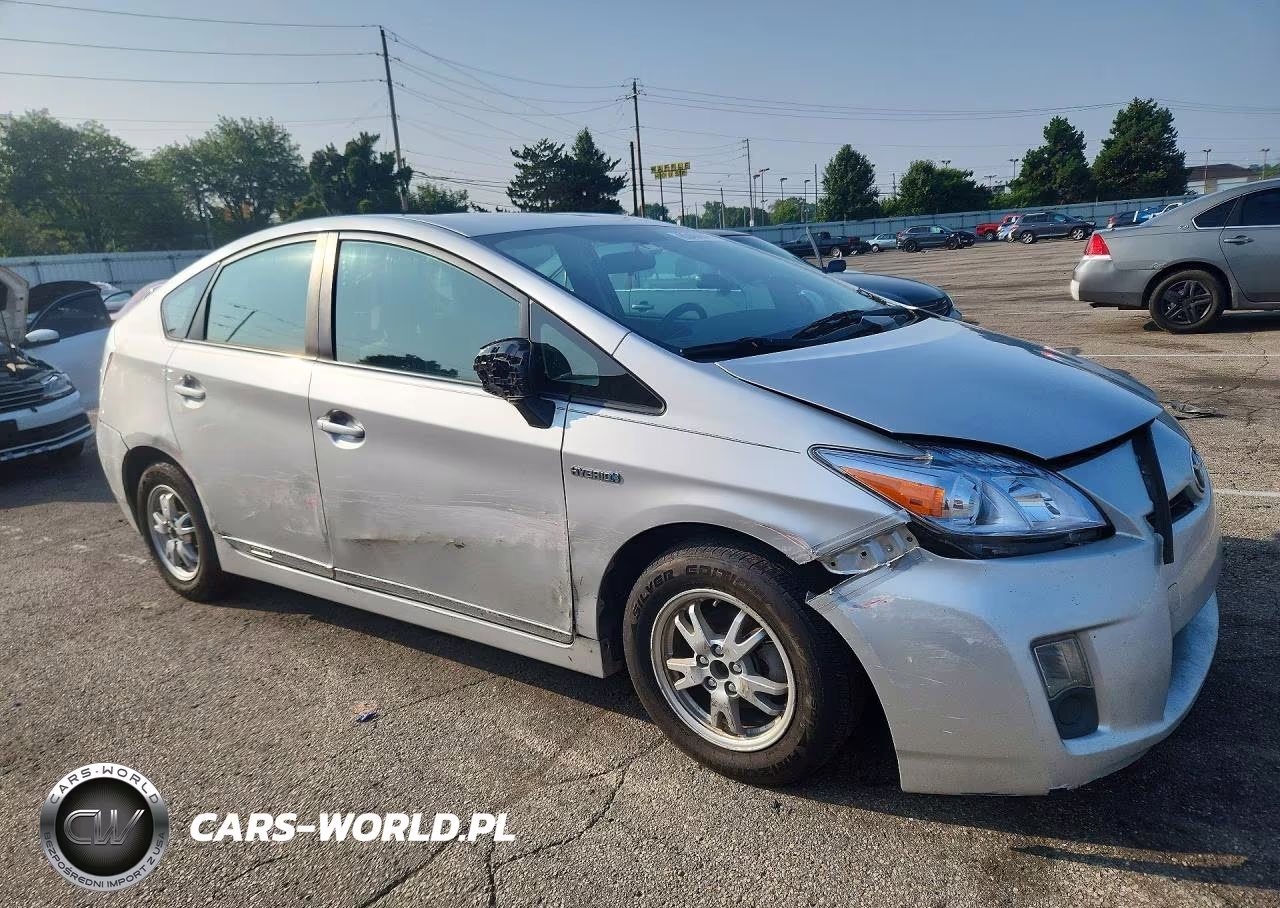 2011 Toyota Prius Three VIN:JTDKN3DU0B0248826 - 4