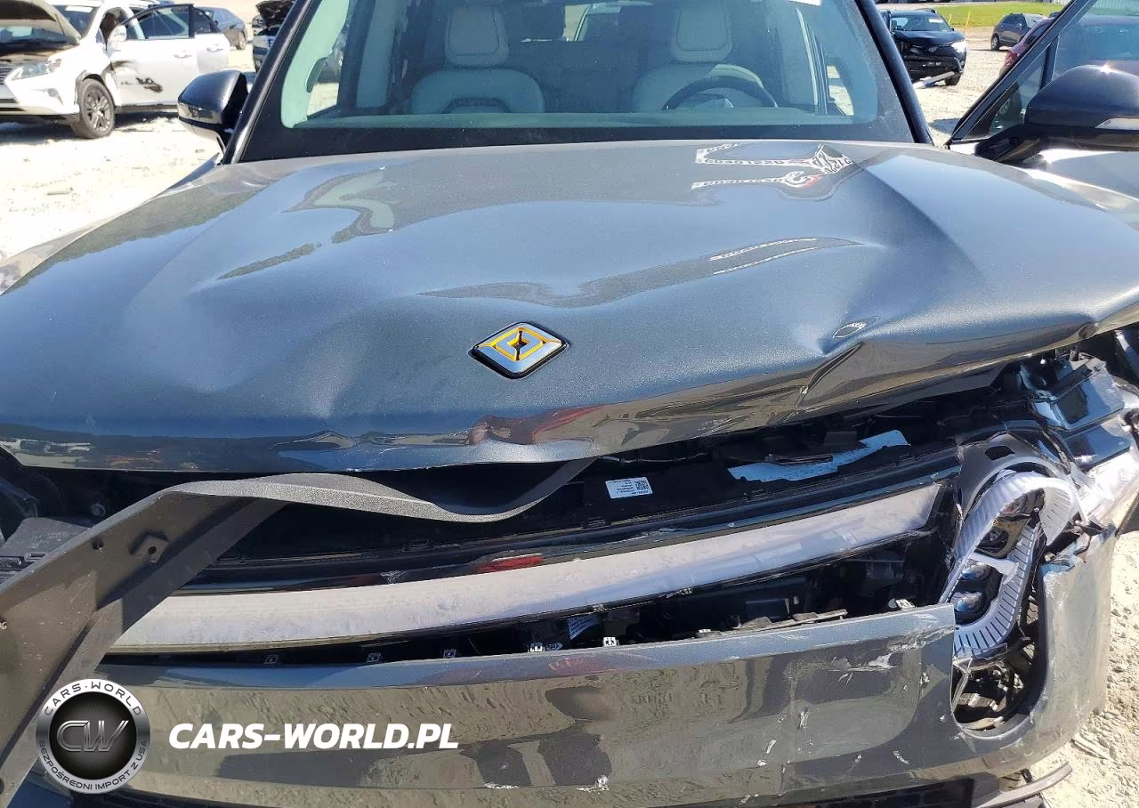 2023 Rivian R1S Launch Edition VIN:7PDSGABL3PN020878 - 11