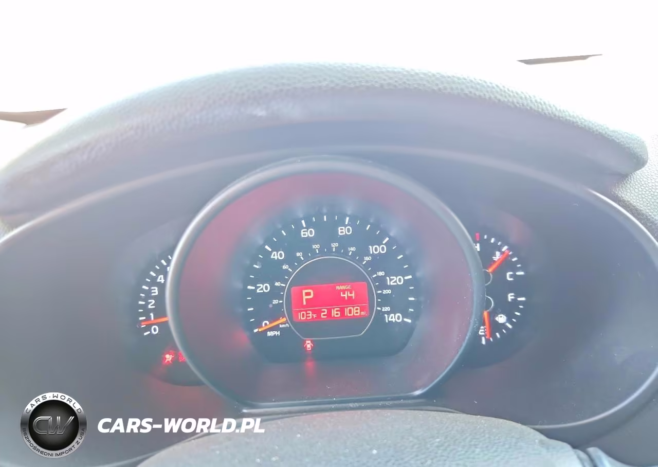 2014 Kia Soul Base VIN:KNDJN2A21E7018488 - 9