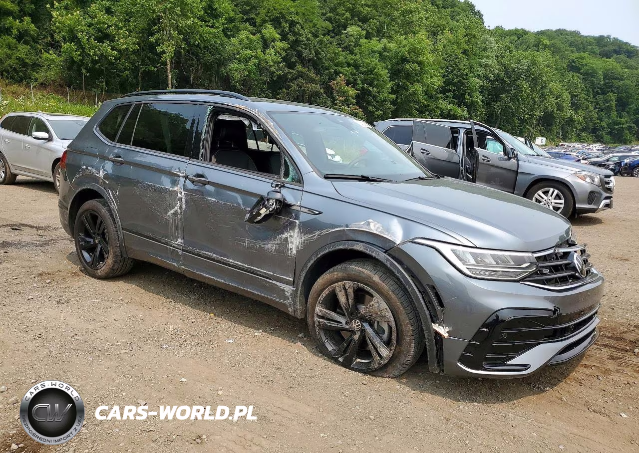 2024 Volkswagen Tiguan Se R-Line Black VIN:3VV8B7AX6RM228260 - 4