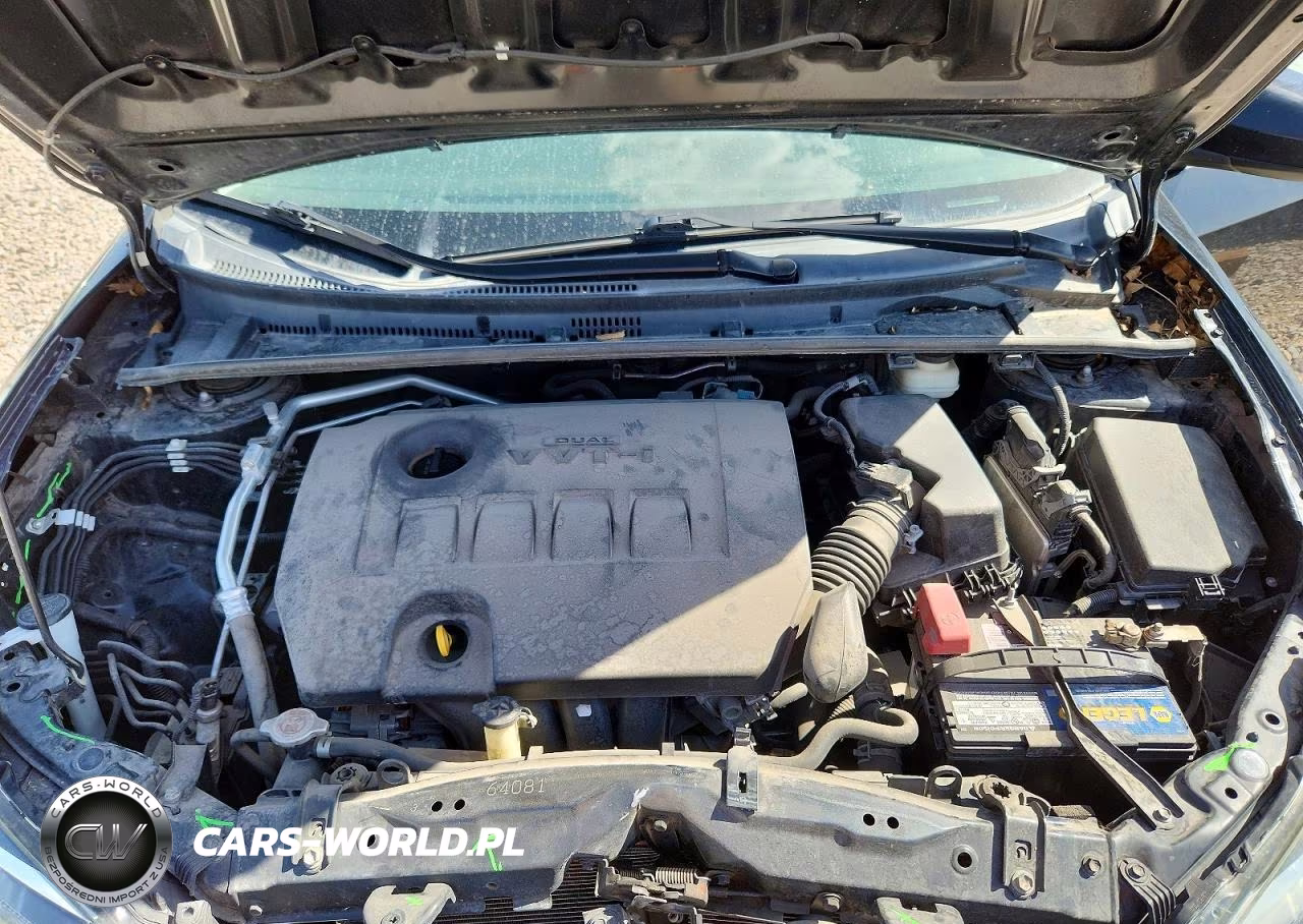 2018 Toyota Corolla Le VIN:2T1BURHE5JC035898 - 11