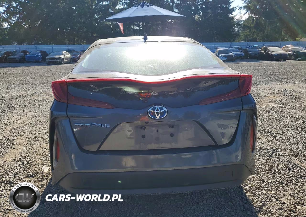 2018 Toyota Prius Prime Premium VIN:JTDKARFP4J3074472 - 6