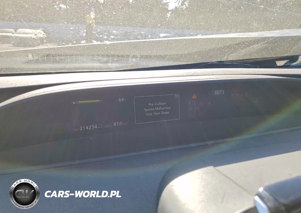 2018 Toyota Prius Prime Premium VIN:JTDKARFP4J3074472 - 9