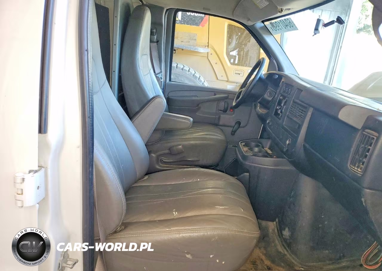 2013 Chevrolet Express G1500 VIN:1GCSGAFX8D1180133 - 11
