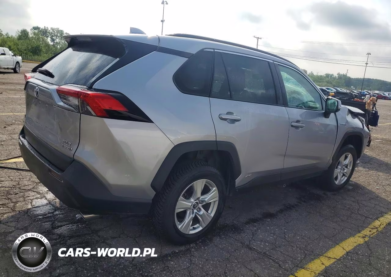 2020 Toyota Rav4 Hybrid Xle VIN:2T3RWRFV7LW068258 - 3