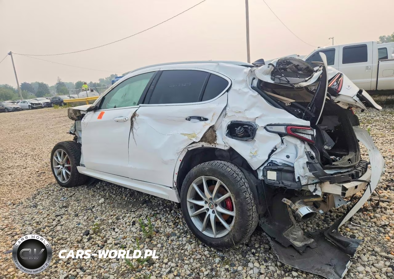 2020 Alfa Romeo Stelvio Ti VIN:ZASPAKBN7L7C85752 - 2