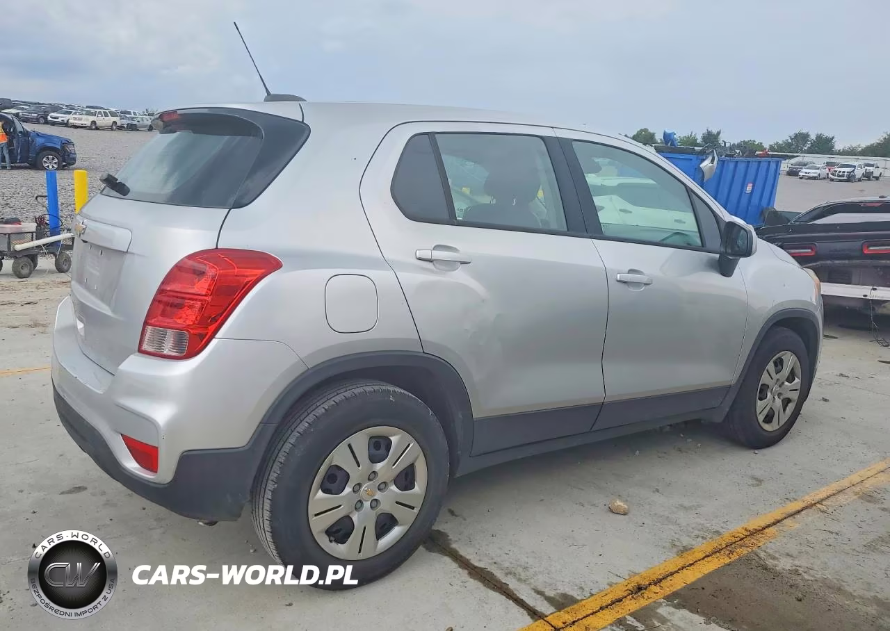 2018 Chevrolet Trax Ls VIN:KL7CJKSB7JB543319 - 3