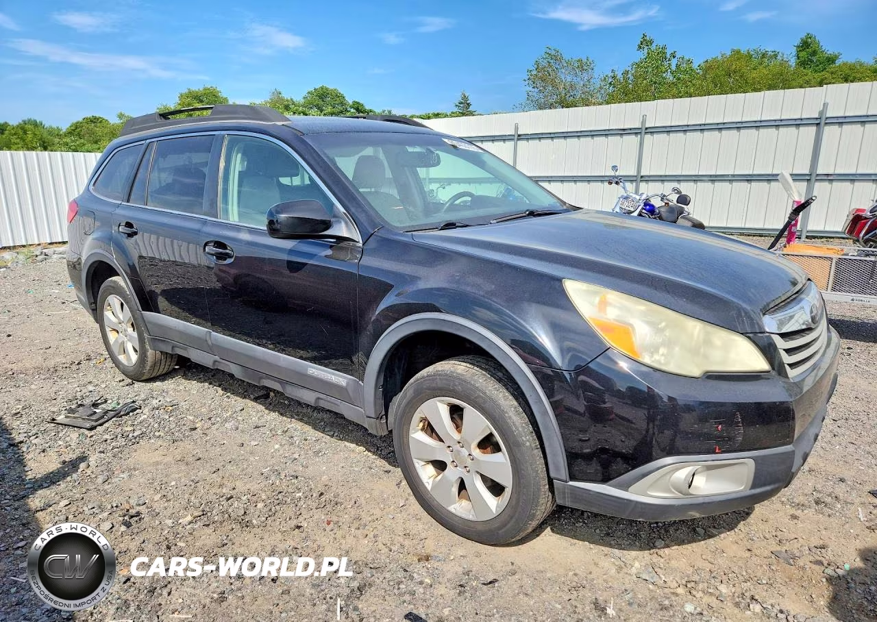 2010 Subaru Outback 2.5I Premium VIN:4S4BRCCC5A3334137 - 4