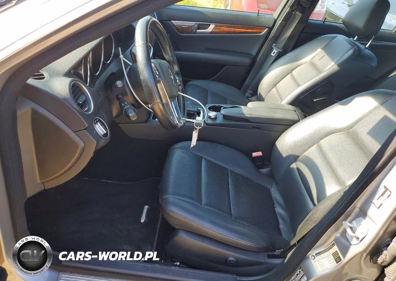 2012 Mercedes-Benz C 300 4Matic VIN:WDDGF8BB6CR193545 - 7