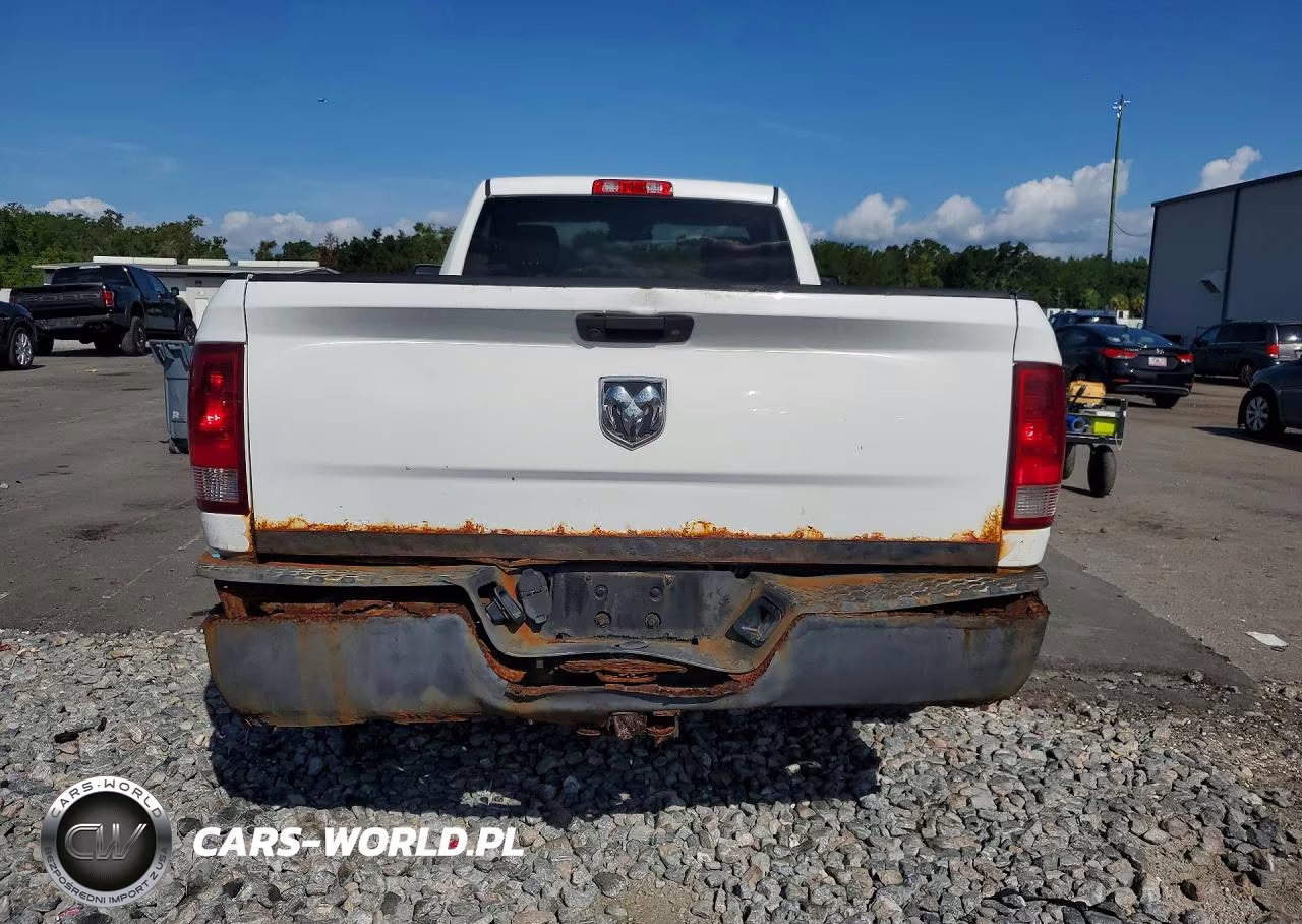 2019 Ram 1500 Classic Tradesman VIN:3C6JR6DG2KG705912 - 6