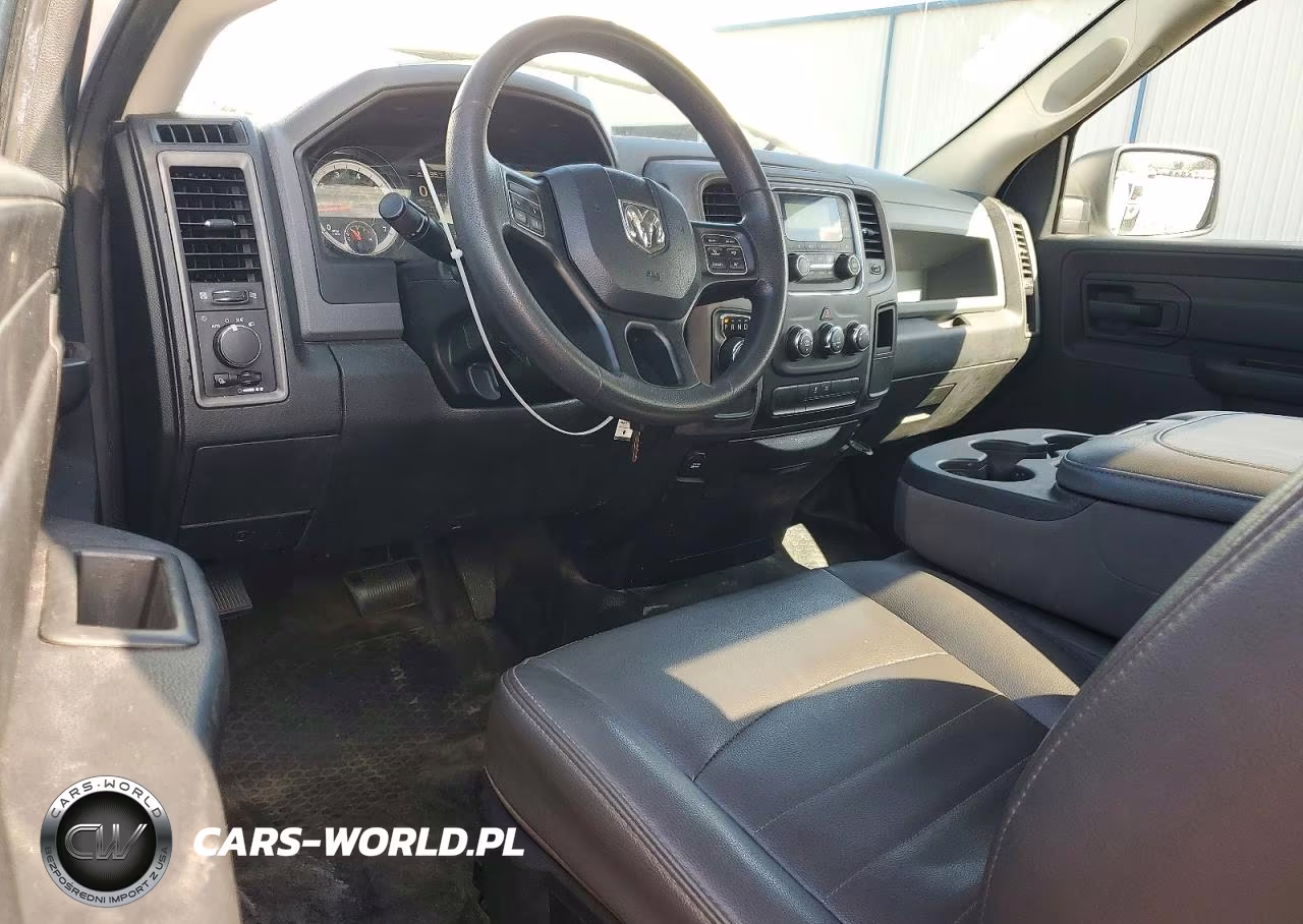 2019 Ram 1500 Classic Tradesman VIN:3C6JR6DG2KG705912 - 8