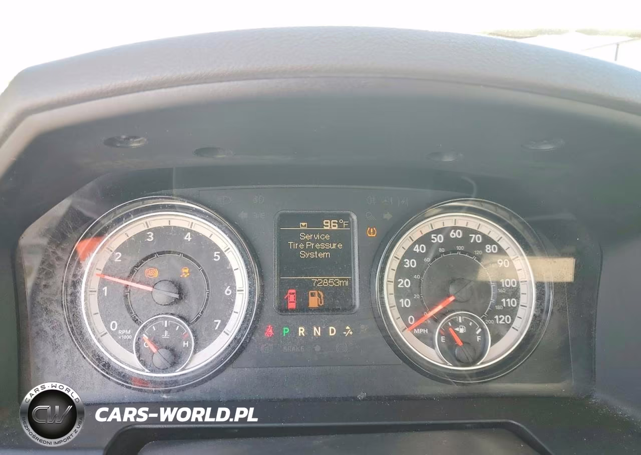 2019 Ram 1500 Classic Tradesman VIN:3C6JR6DG2KG705912 - 9