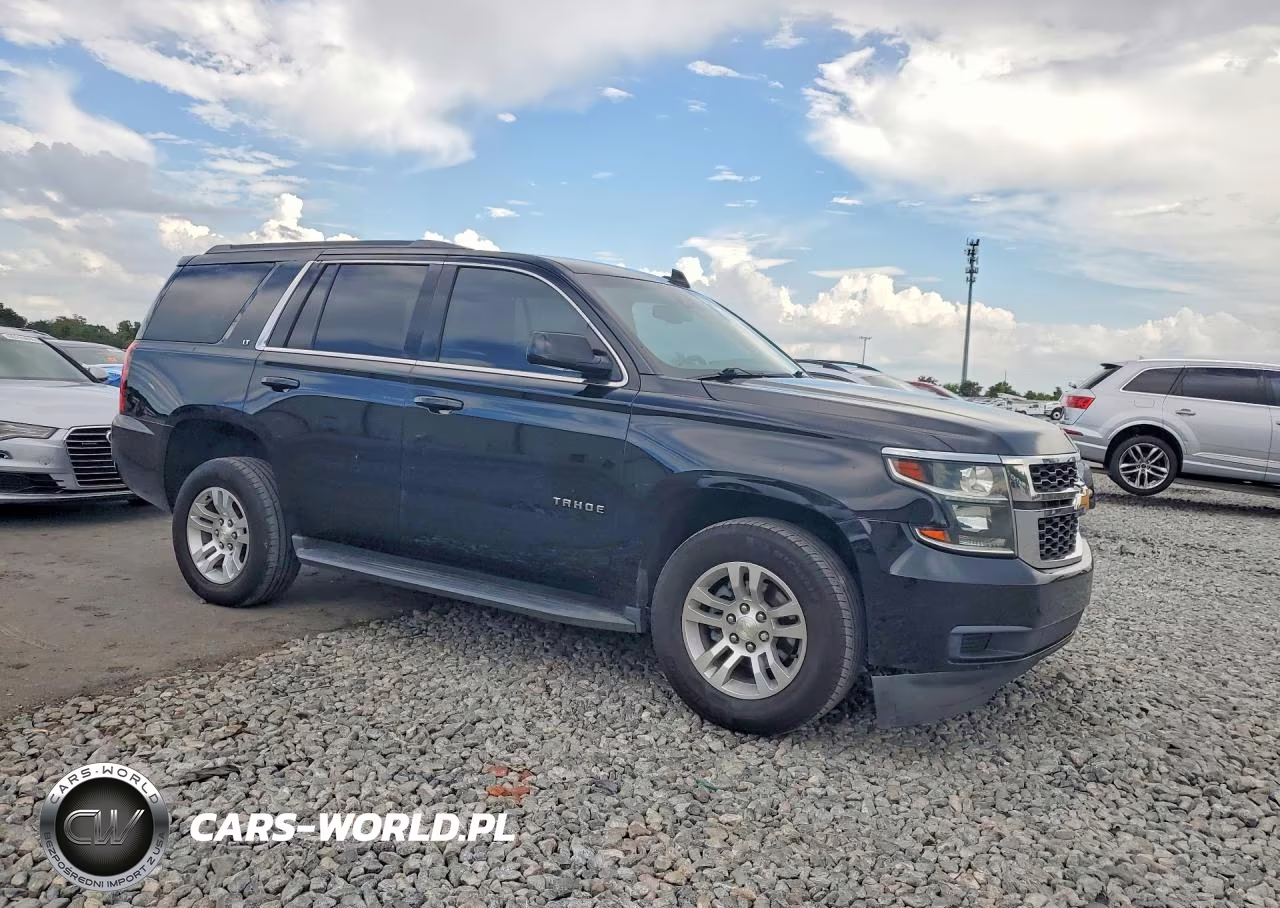 2018 Chevrolet Tahoe C1500 Lt VIN:1GNSCBKC4JR108323 - 4