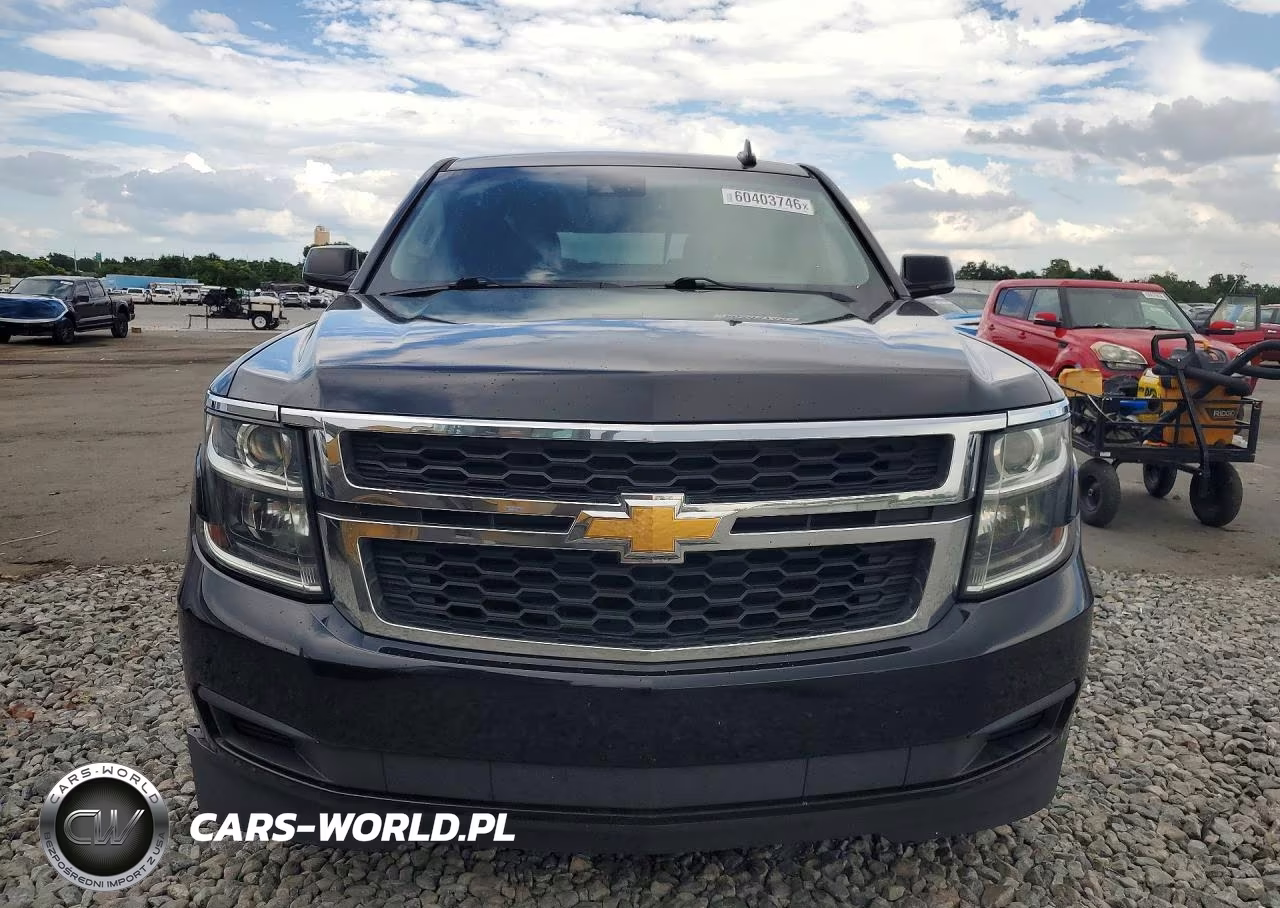 2018 Chevrolet Tahoe C1500 Lt VIN:1GNSCBKC4JR108323 - 5