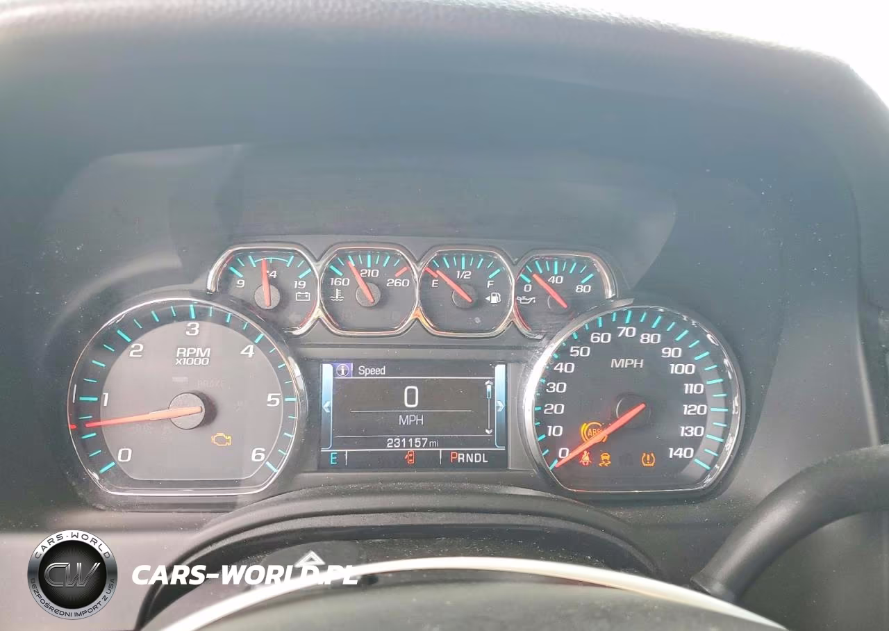2018 Chevrolet Tahoe C1500 Lt VIN:1GNSCBKC4JR108323 - 9