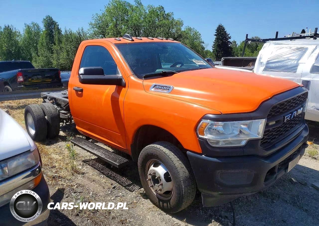 2019 Ram 3500 VIN:3C7WRSAJ7KG718164 - 4