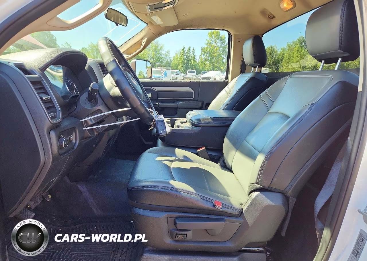 2019 Ram 3500 VIN:3C7WRSAJ7KG718164 - 7
