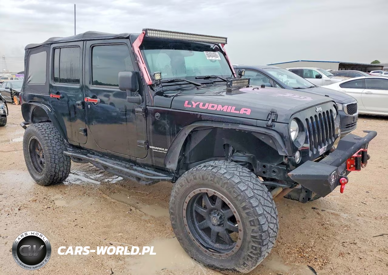 2014 Jeep Wrangler Unlimited Sport VIN:1C4BJWDG8EL130405 - 4