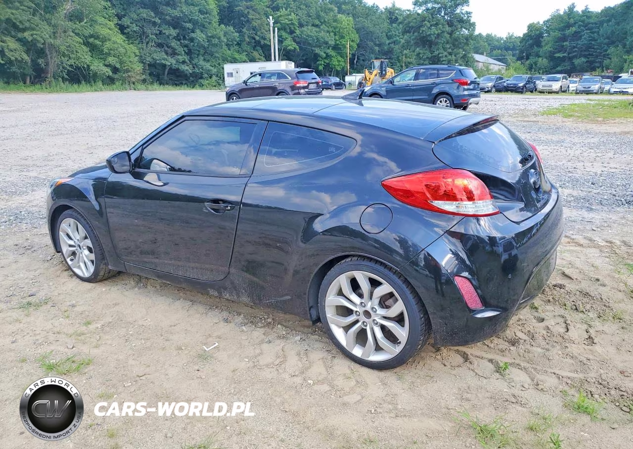 2015 Hyundai Veloster Base VIN:KMHTC6AD1FU232290 - 2