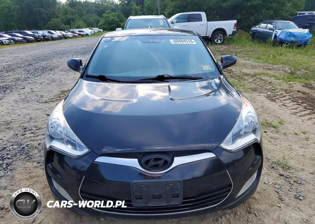 2015 Hyundai Veloster Base VIN:KMHTC6AD1FU232290 - 5