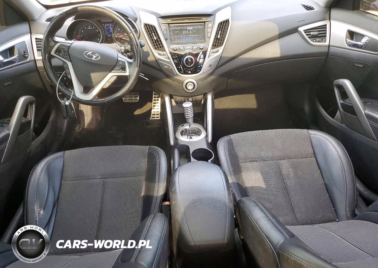 2015 Hyundai Veloster Base VIN:KMHTC6AD1FU232290 - 8