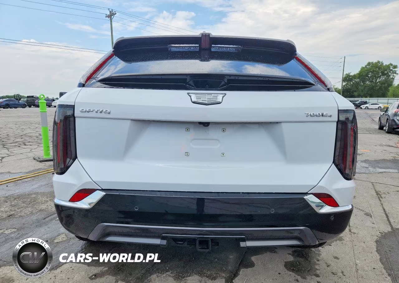 2026 Cadillac Optiq Luxury VIN:3GYK3DM44TS169997 - 6