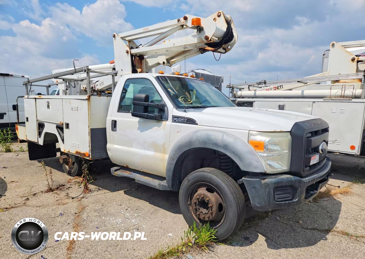 2011 Ford F450 Super Duty Bucket Truck VIN:1FDUF4GY2BEA95584 - 4